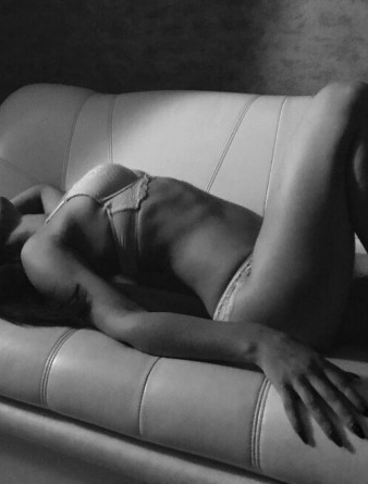 Девушка массажистка Кристина, салон Кристина ЧМ