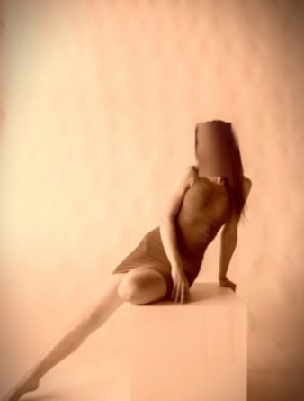 Девушка массажистка Юлия, салон Юлия чм