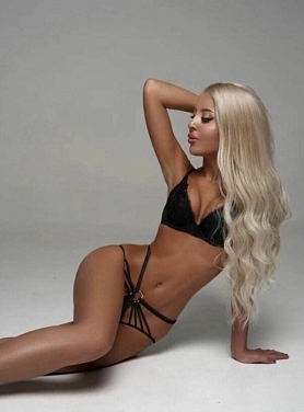   ,  Barbie