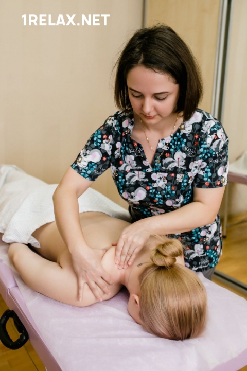 Девушка массажистка Милана, салон Милана фото №2