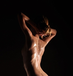 Девушка массажистка Амина, салон Инь-Янь